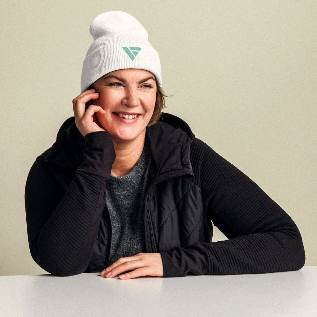 Cuffed Beanie White – Colour Logo